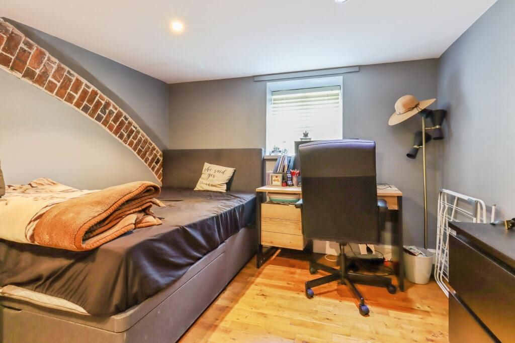 Lot Image