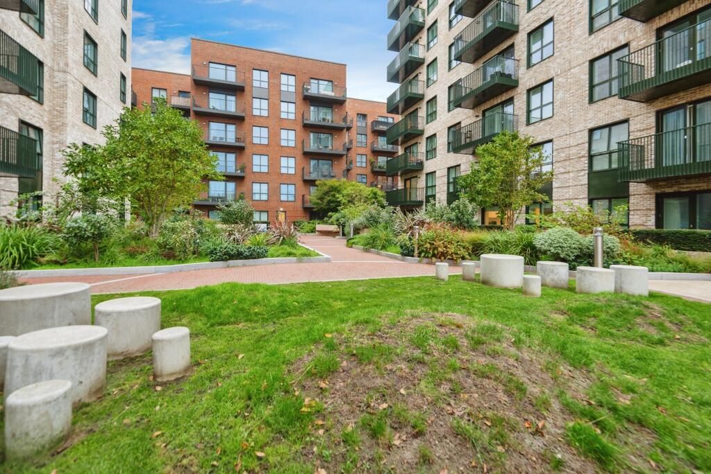 54 Bravey House 5 Samara Drive, Southall, Middlesex, UB1 1FN