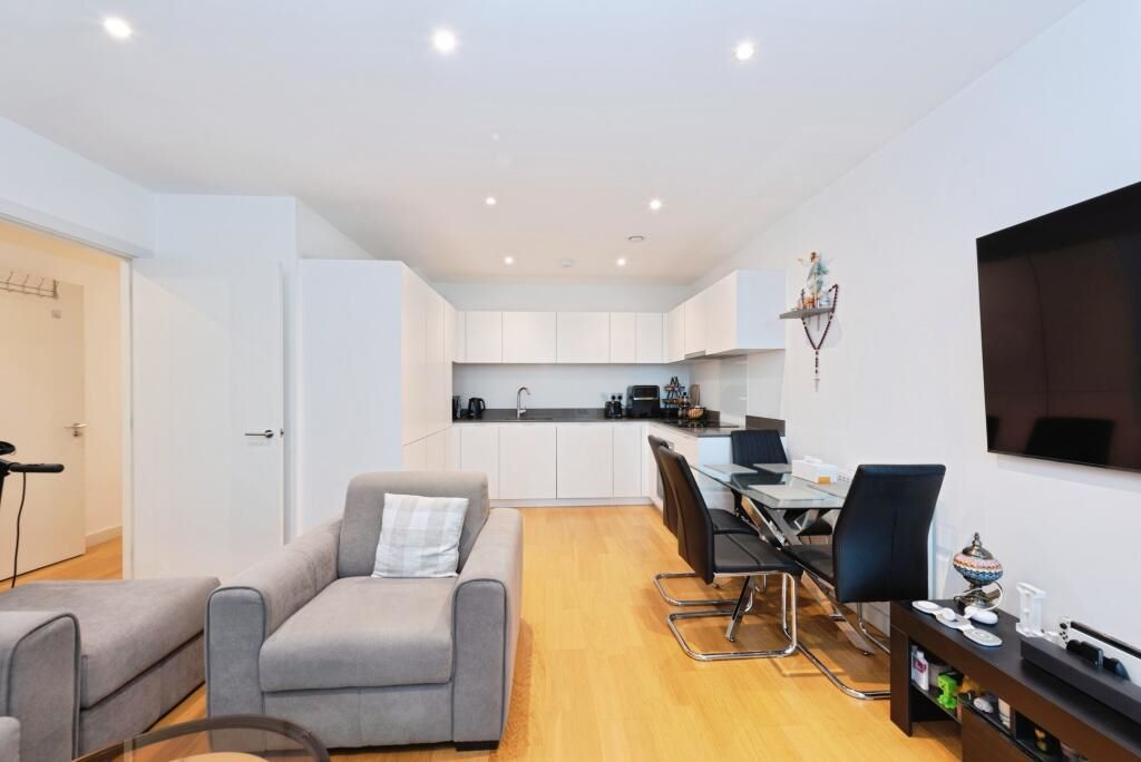 54 Bravey House 5 Samara Drive, Southall, Middlesex, UB1 1FN