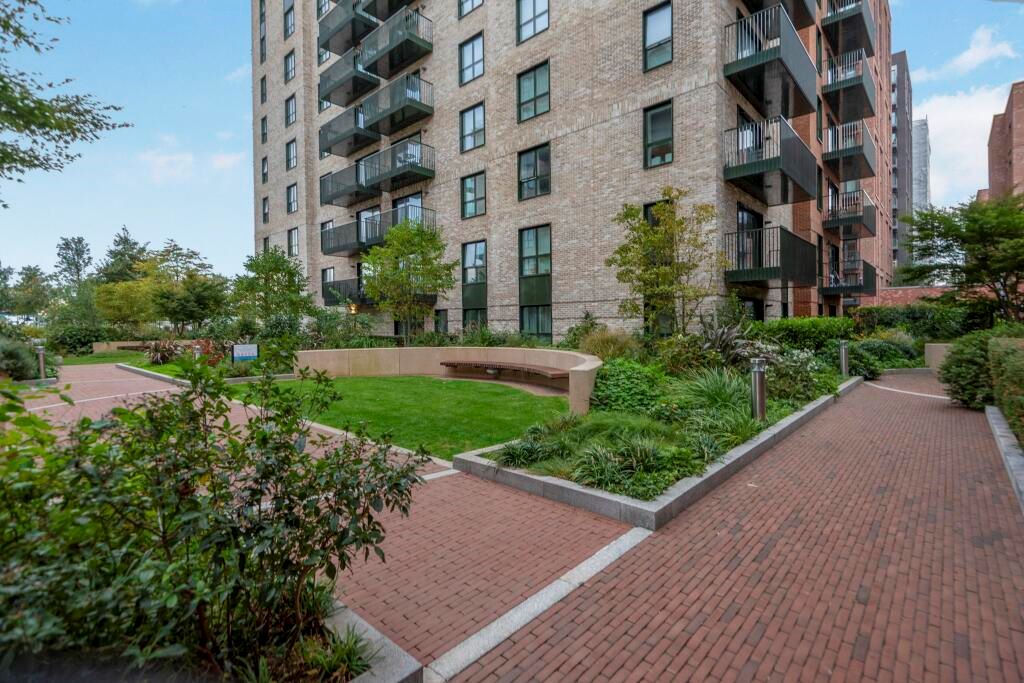 54 Bravey House 5 Samara Drive, Southall, Middlesex, UB1 1FN
