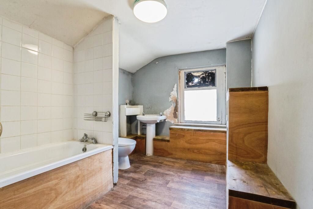 Lot Image