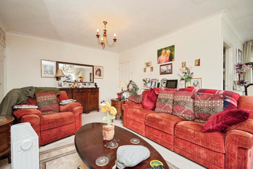 Flat 8 Garnet Court, Chelmscote Road, Solihull, West Midlands, B92 8DA