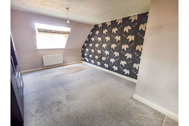 Warnford Court, 5 Archers Road, SOUTHAMPTON, Hampshire, SO15 2LQ - Online Auctions