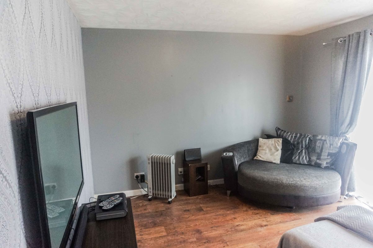 FOCHABERS, Morayshire, IV32 7LA - Online Auctions