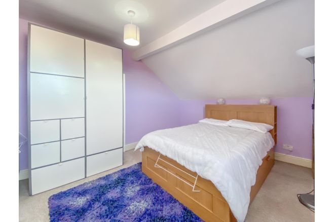 48 Woodhead Road, SHEFFIELD, South Yorkshire, S2 4TD