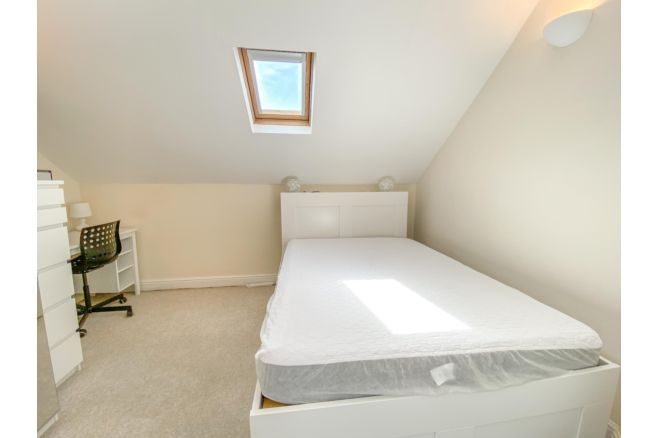 48 Woodhead Road, SHEFFIELD, South Yorkshire, S2 4TD