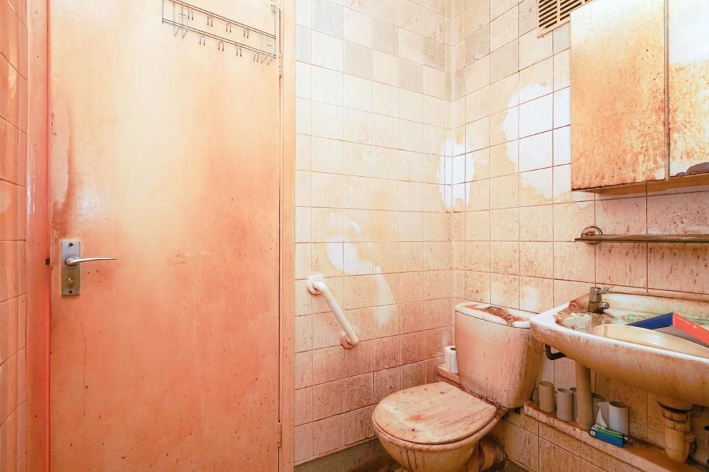 42 Burnsall Croft, LEEDS, West Yorkshire, LS12 3LJ