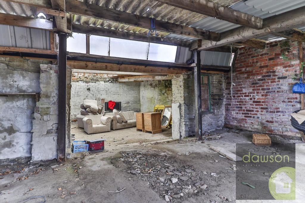 28 Dewsbury Road, Elland, West Yorkshire, HX5 9JU