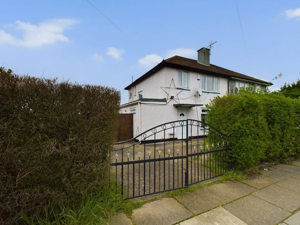 4 St. Michaels Road, Grimsby, South Humberside, DN34 5SH