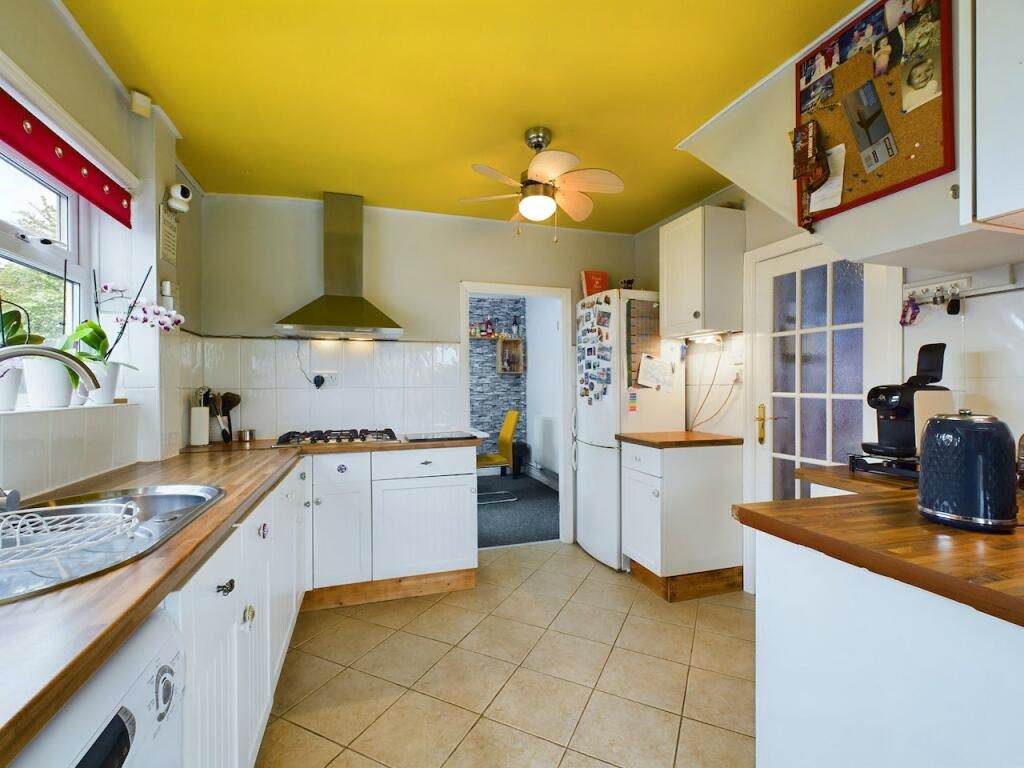 4 St. Michaels Road, Grimsby, South Humberside, DN34 5SH