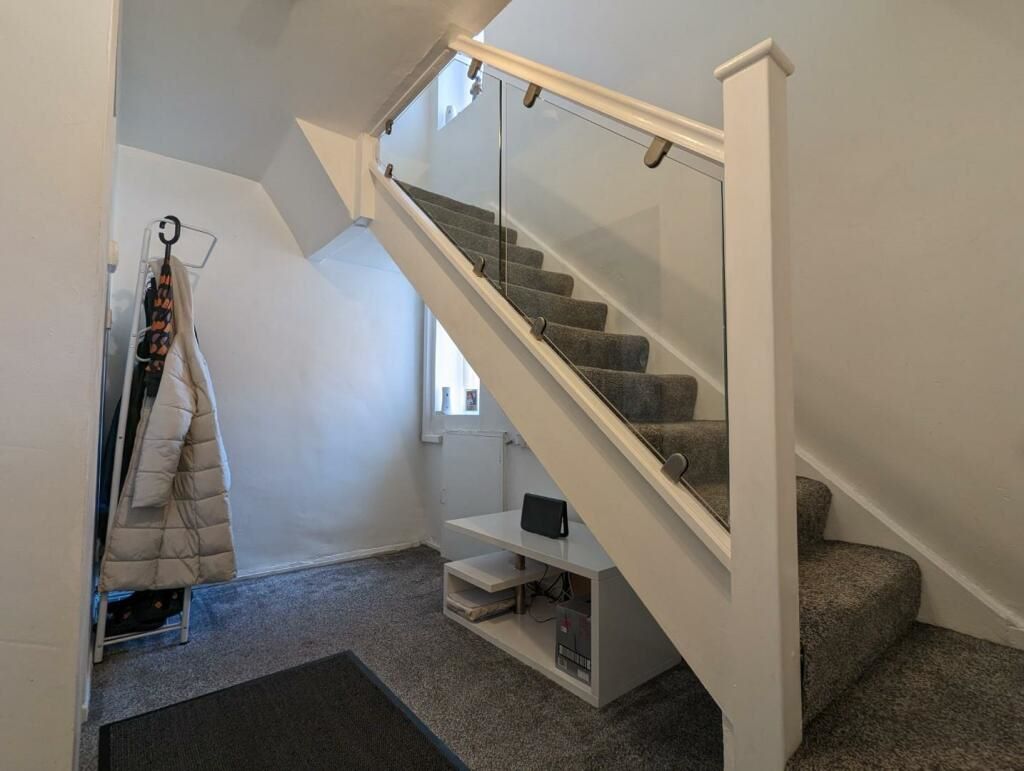 2 Picton Close, Salford, Lancashire, M3 6BE