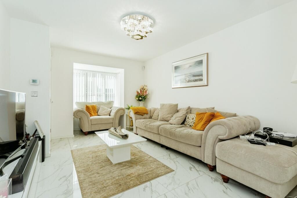 60 Mill Fold Gardens Chadderton, Oldham, Lancashire, OL9 9FY