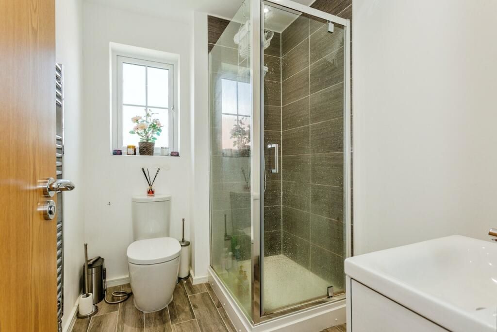 60 Mill Fold Gardens Chadderton, Oldham, Lancashire, OL9 9FY