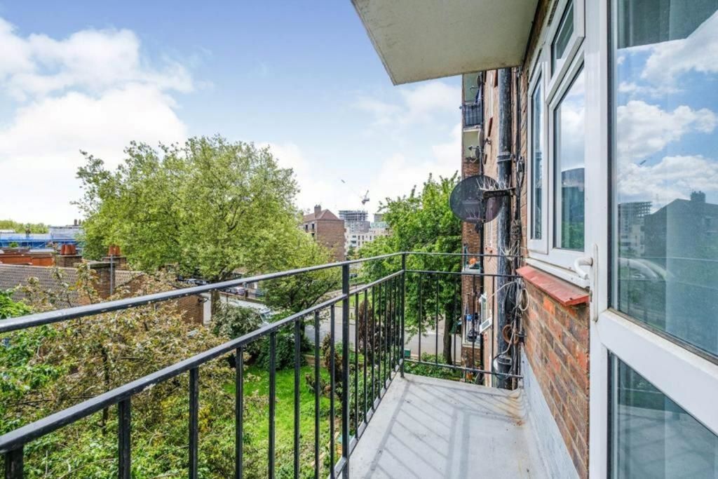 Flat 19 Offham House, Beckway Street, London, SE17 1TW