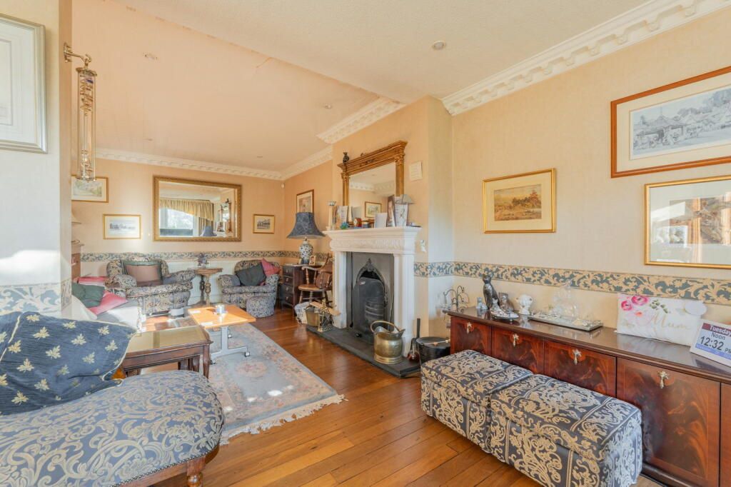 39 Norton Lane Wythall, Birmingham, West Midlands, B47 6HA