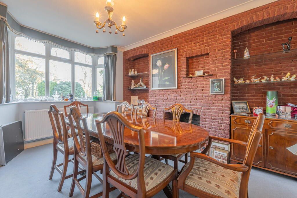 39 Norton Lane Wythall, Birmingham, West Midlands, B47 6HA