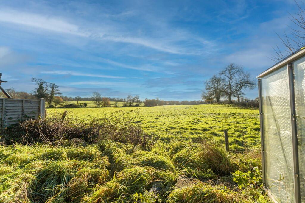 39 Norton Lane Wythall, Birmingham, West Midlands, B47 6HA