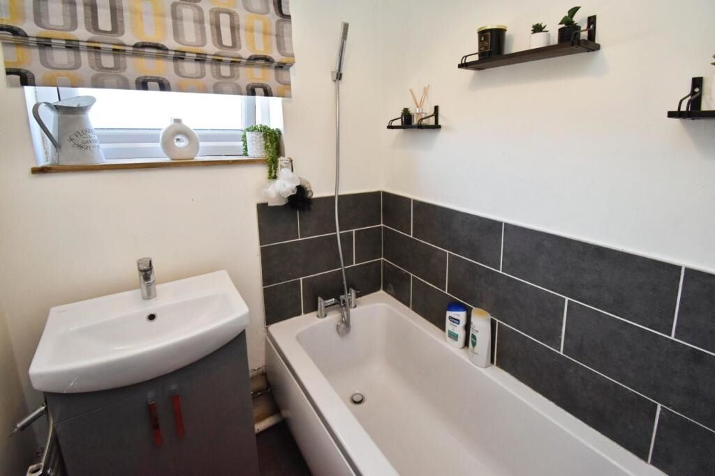 48 Caversham Road, Leicester, Leicestershire, LE2 9ND