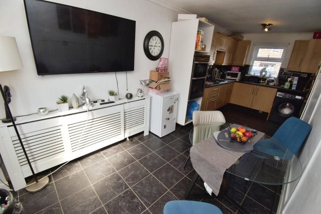 48 Caversham Road, Leicester, Leicestershire, LE2 9ND