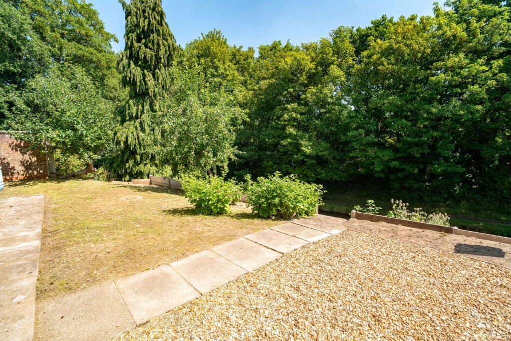 3a Gedney Close Shirley, Solihull, West Midlands, B90 1LJ