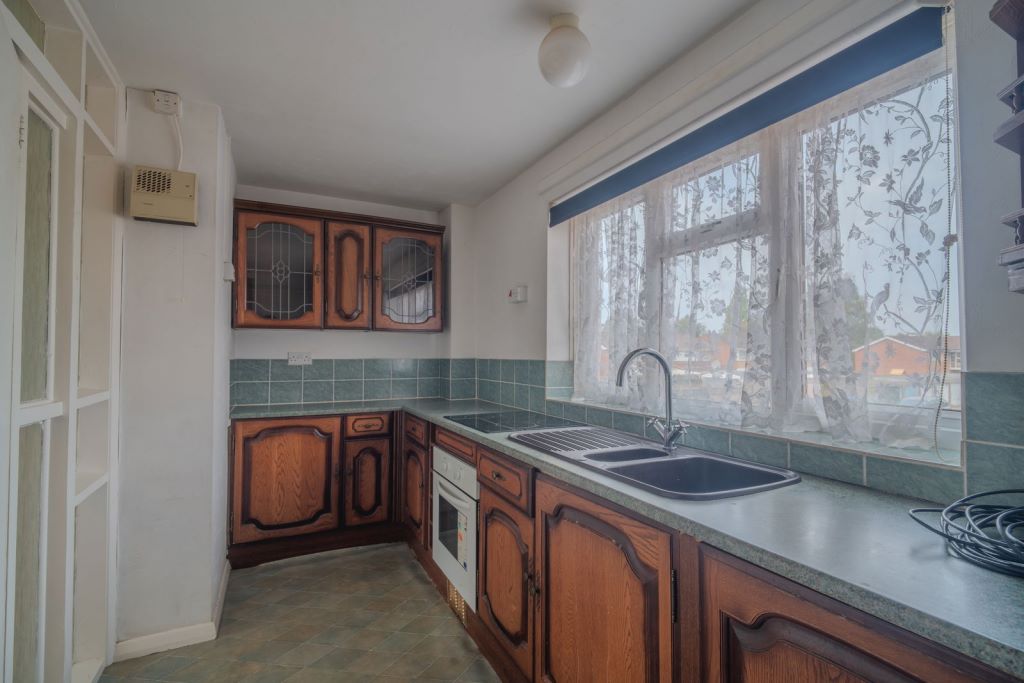 25 Gosford Walk, Solihull, West Midlands, B92 8TA