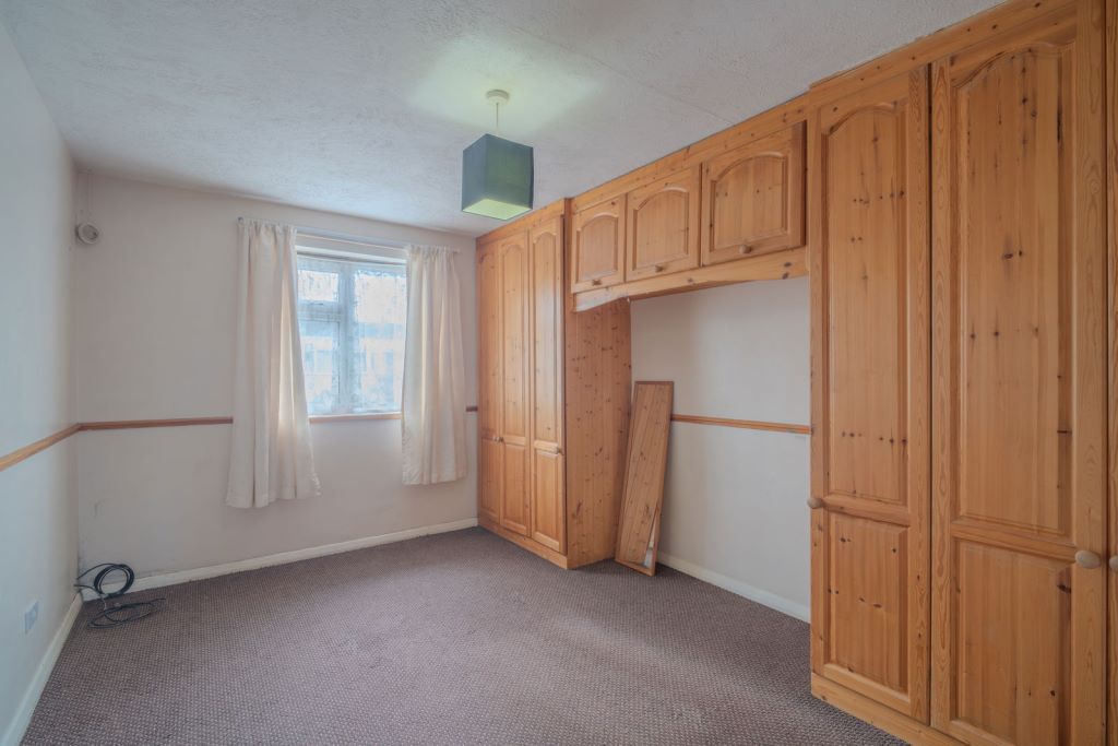 25 Gosford Walk, Solihull, West Midlands, B92 8TA