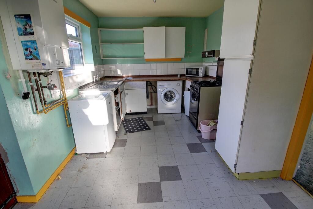 86 Roston Drive, Hinckley, Leicestershire, LE10 0XP