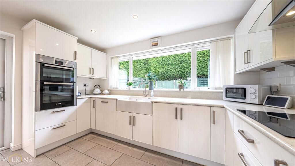 16 Hothersall Drive, Sutton Coldfield, West Midlands, B73 5RW