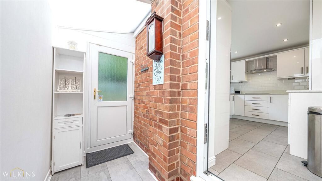 16 Hothersall Drive, Sutton Coldfield, West Midlands, B73 5RW