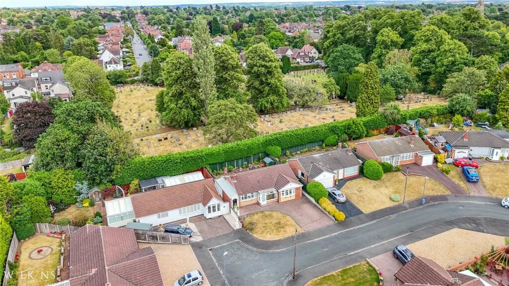 16 Hothersall Drive, Sutton Coldfield, West Midlands, B73 5RW