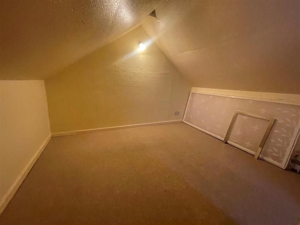 10 Carrington Avenue, Hornsea, North Humberside, HU18 1JQ