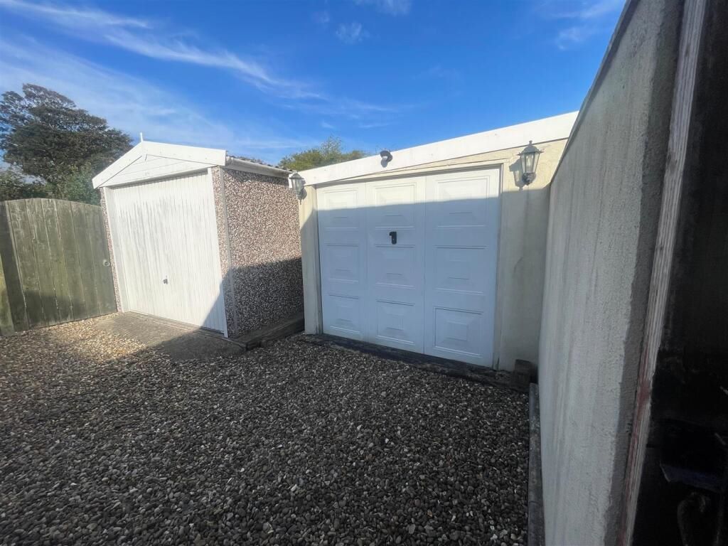 10 Carrington Avenue, Hornsea, North Humberside, HU18 1JQ