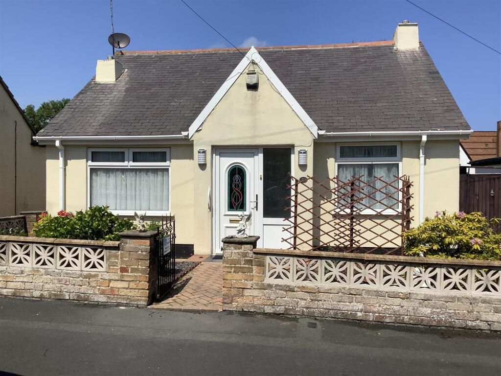 10 Carrington Avenue, Hornsea, North Humberside, HU18 1JQ
