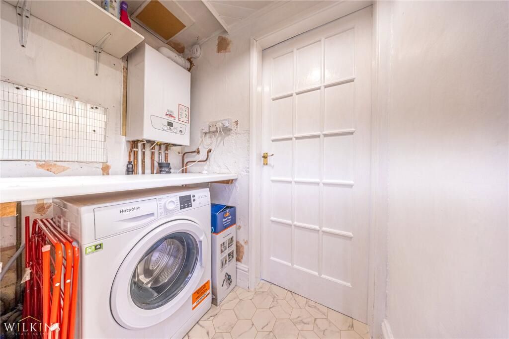 67 Chancery Lane, Nuneaton, Warwickshire, CV10 0PD