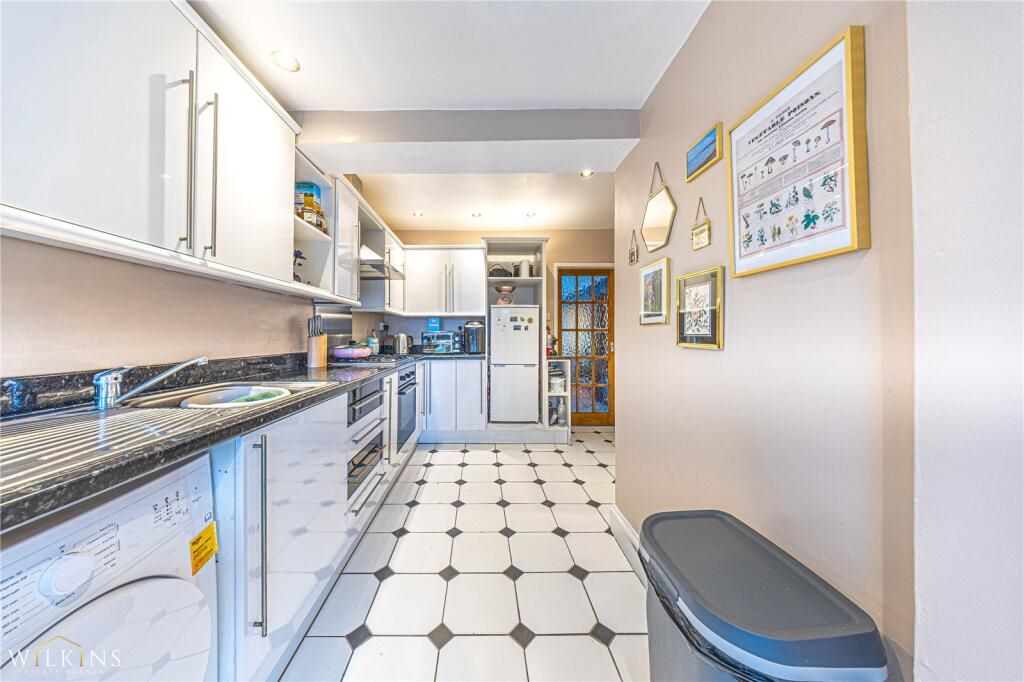 67 Chancery Lane, Nuneaton, Warwickshire, CV10 0PD