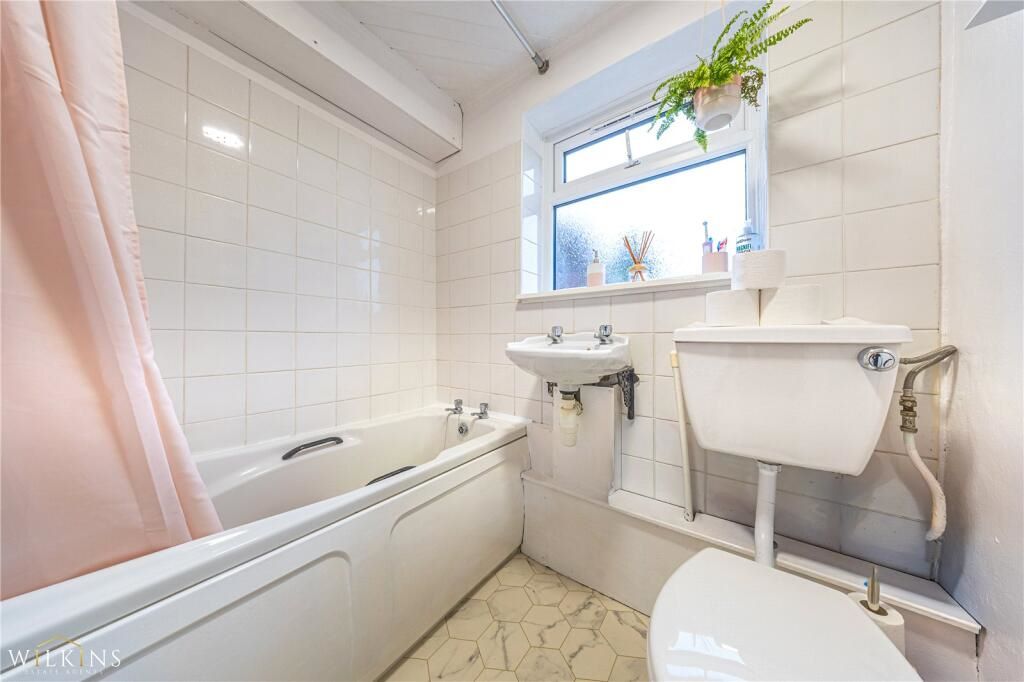 67 Chancery Lane, Nuneaton, Warwickshire, CV10 0PD