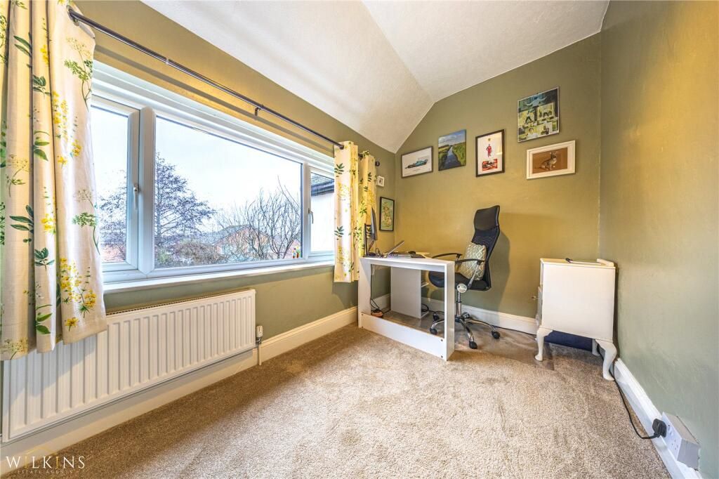 67 Chancery Lane, Nuneaton, Warwickshire, CV10 0PD