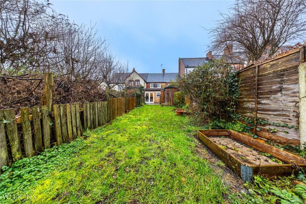 67 Chancery Lane, Nuneaton, Warwickshire, CV10 0PD