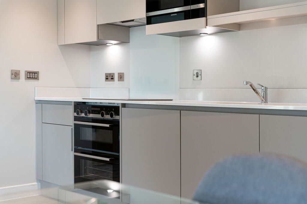 Apartment 706 St. Martins Place, 169 Broad Street, Birmingham, West Midlands, B15 1ED