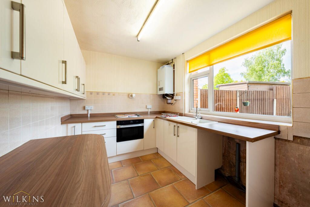 6 Meldrum Road, Nuneaton, Warwickshire, CV10 8HS