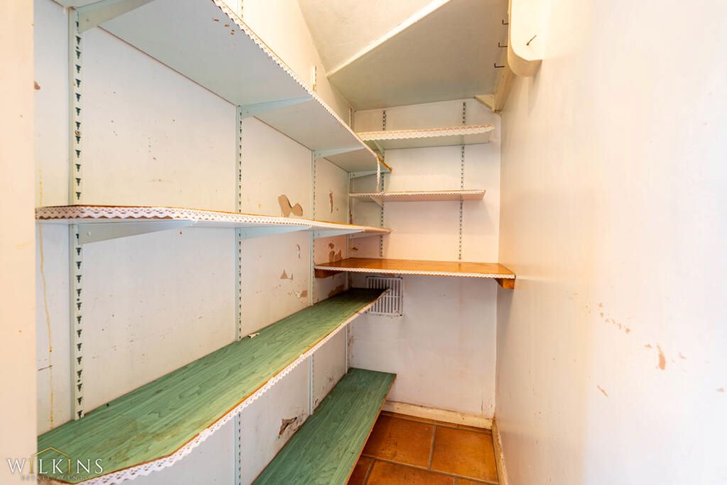 6 Meldrum Road, Nuneaton, Warwickshire, CV10 8HS