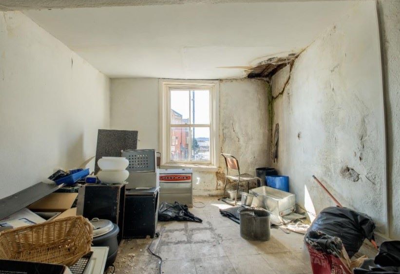 22 Market Place, Wednesbury, West Midlands, WS10 7AY - Online Auctions