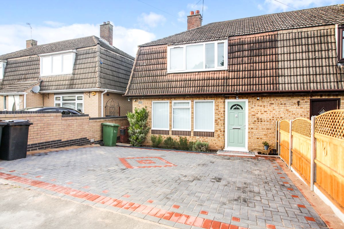 Keresley End, Coventry, West Midlands, CV7 8ND Online Auctions