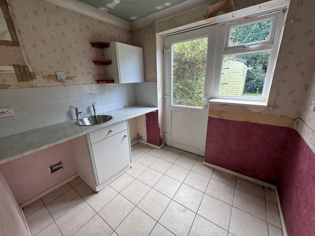 65 Avill Hockley, Tamworth, Staffordshire, B77 5QF