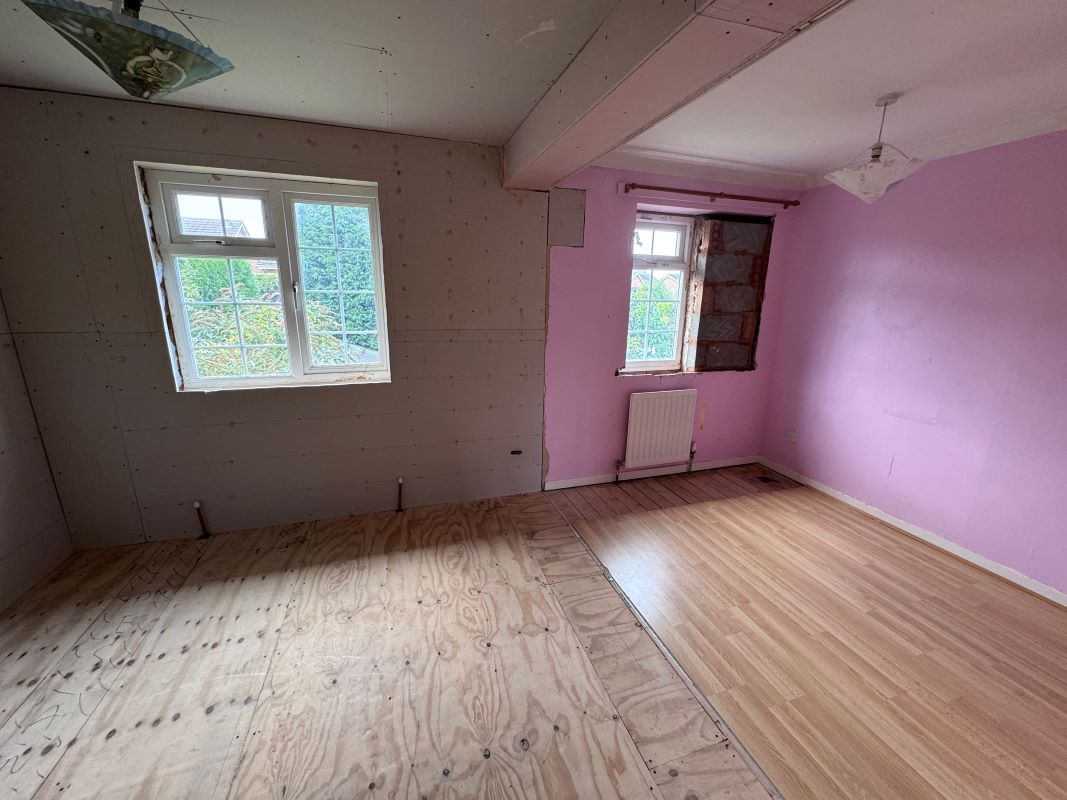 65 Avill Hockley, Tamworth, Staffordshire, B77 5QF