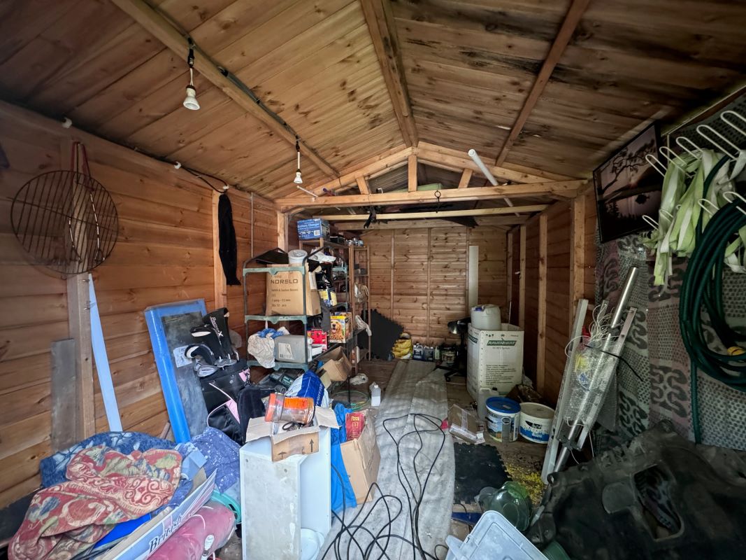 65 Avill Hockley, Tamworth, Staffordshire, B77 5QF