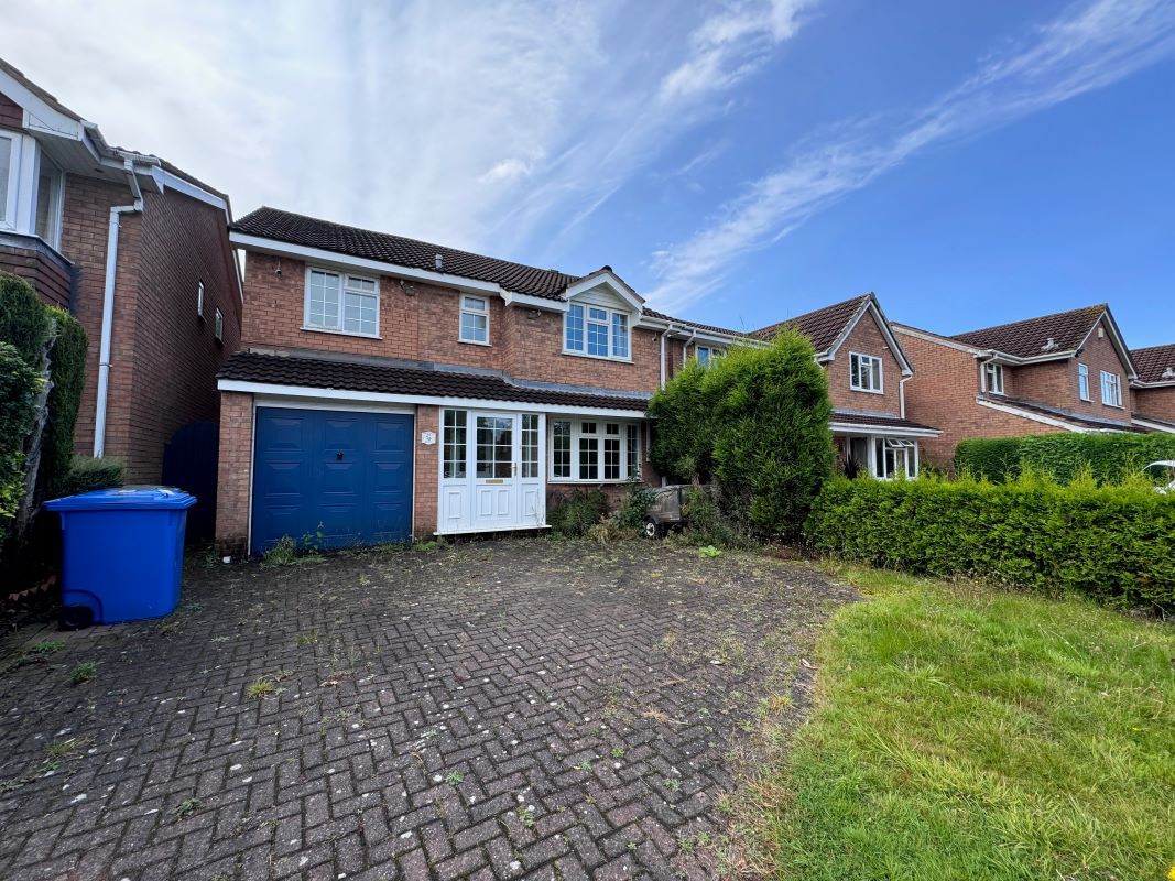 65 Avill Hockley, Tamworth, Staffordshire, B77 5QF