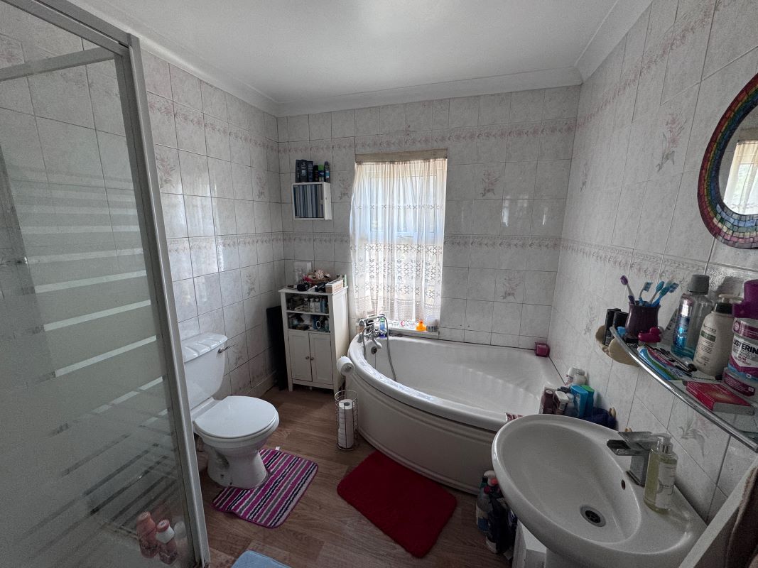 83 Richmond Avenue Shoeburyness, Southend-On-Sea, Essex, SS3 9LE