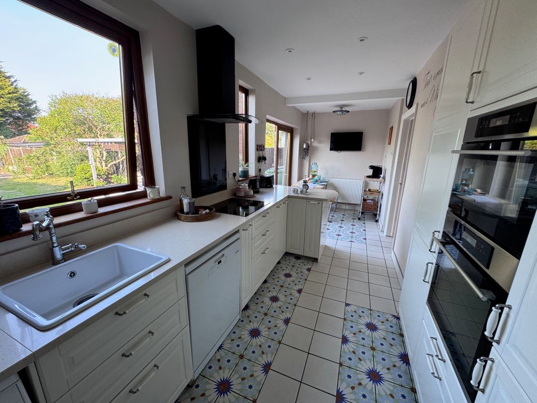 115 Tuffley Avenue, Gloucester, Gloucestershire, GL1 5NP