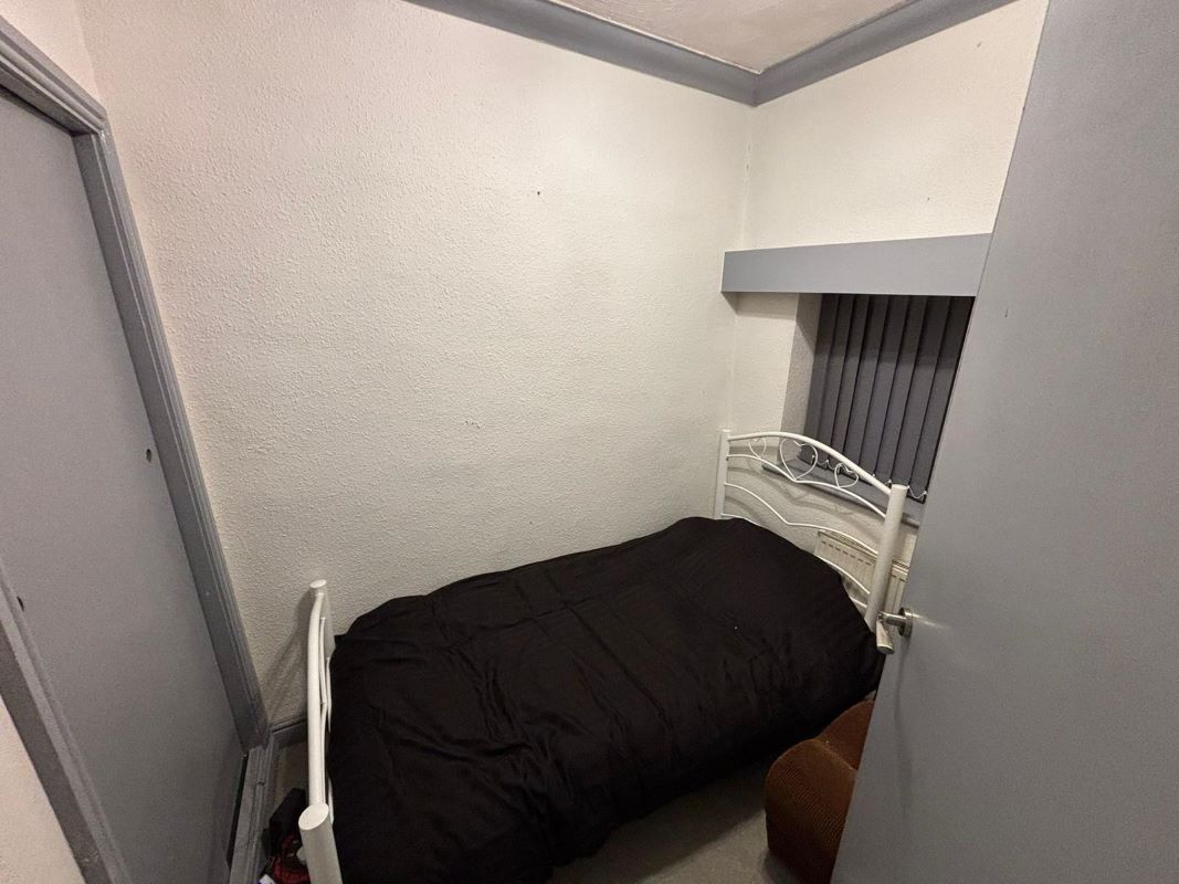 74 Mount Avenue, Bradford, West Yorkshire, BD2 2JA